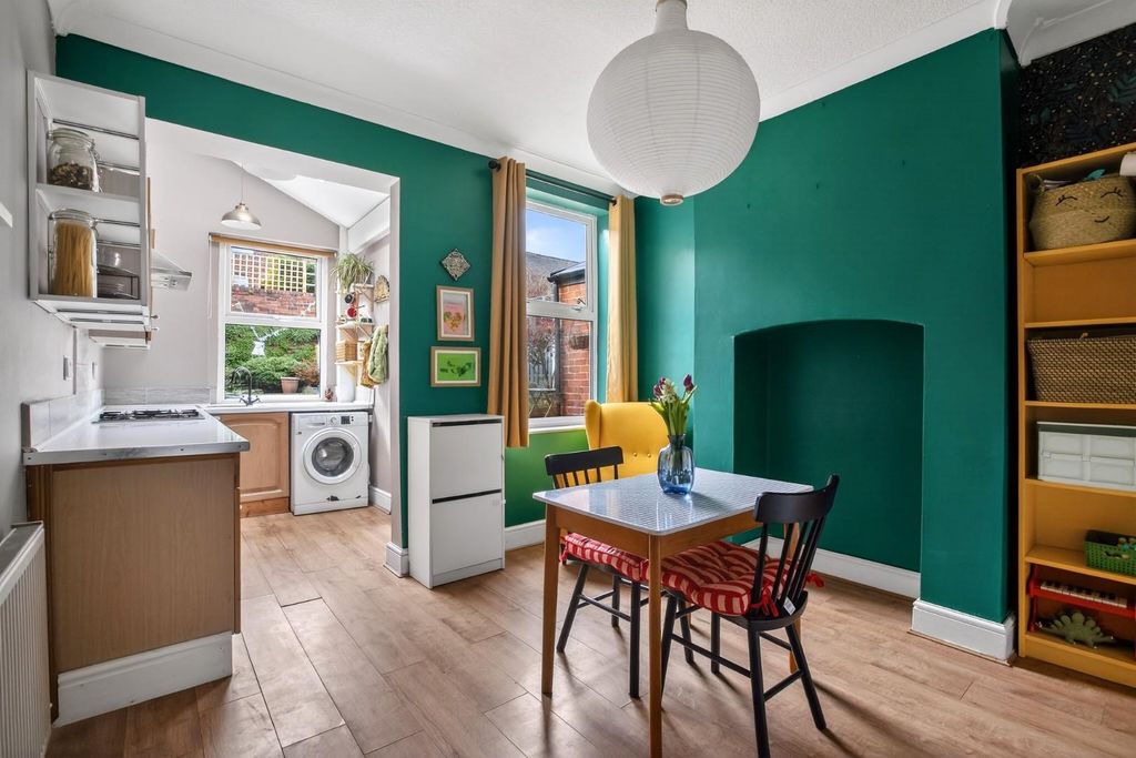 Property photo 2 of 15 Kitchen