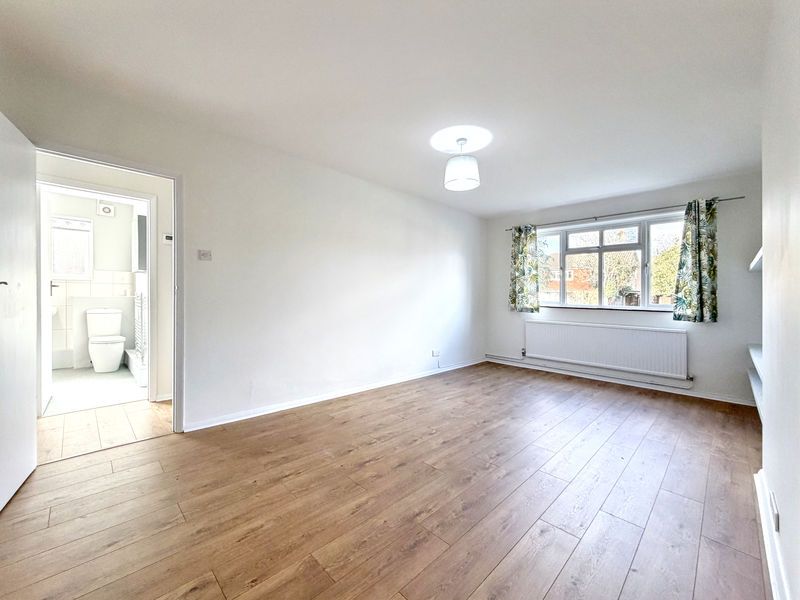 Property photo 3 of 10 Living Room