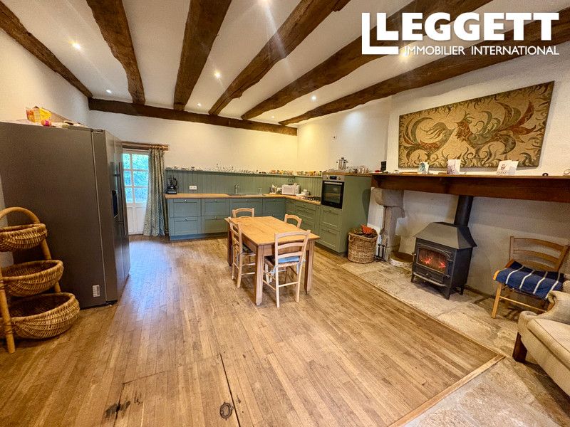 Property photo 2 of 10