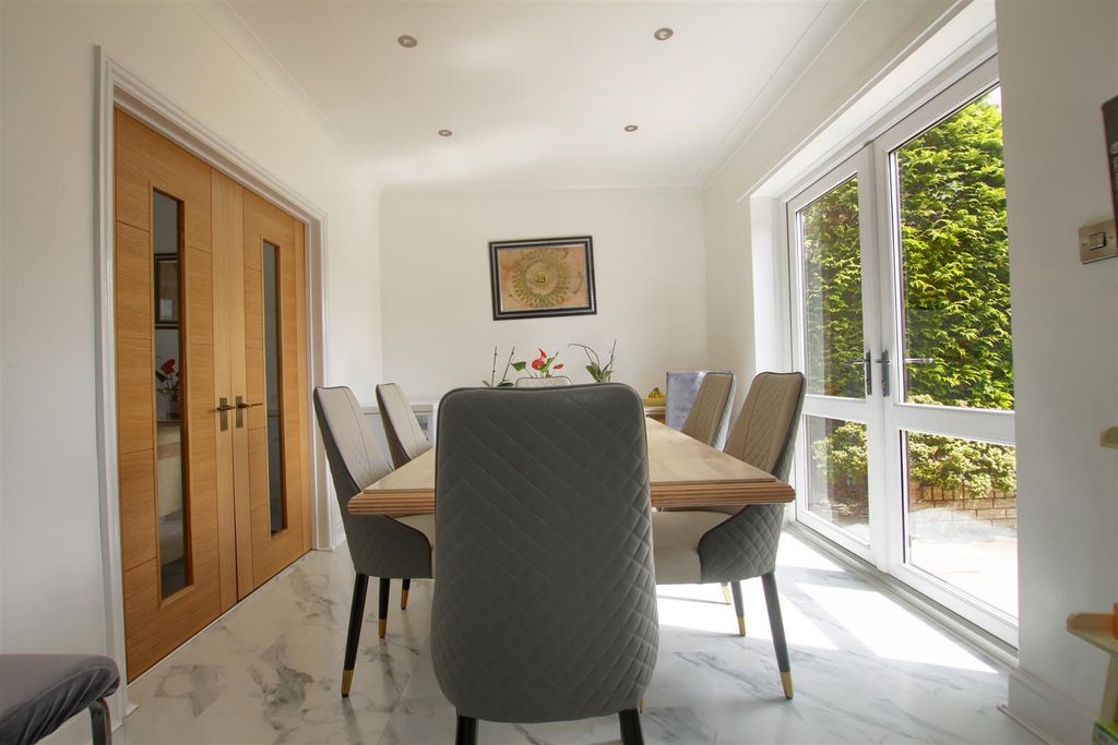 Property photo 2 of 18 Vc7.Jpg