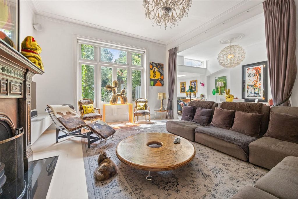 Property photo 1 of 23