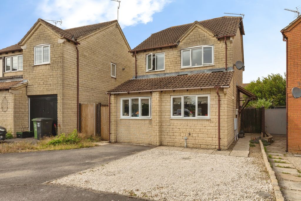 Property photo 2 of 20