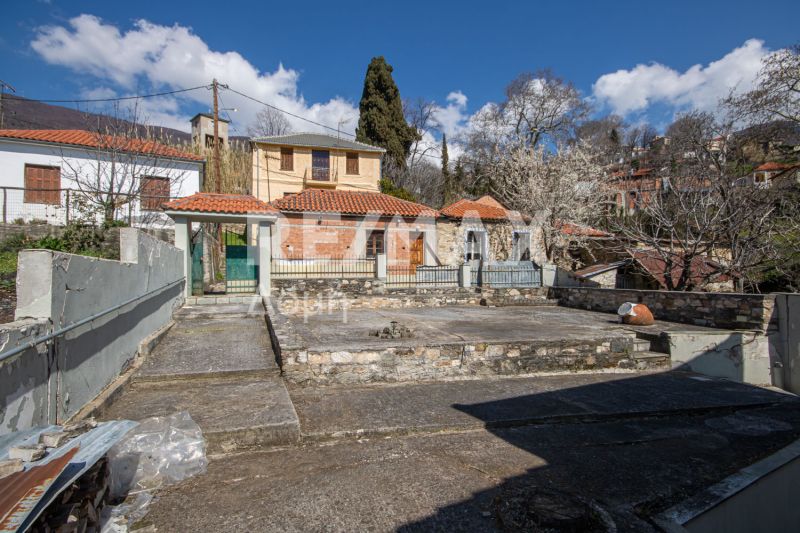 Property photo 1 of 45