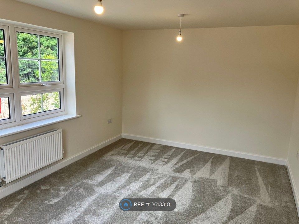 Property photo 3 of 24