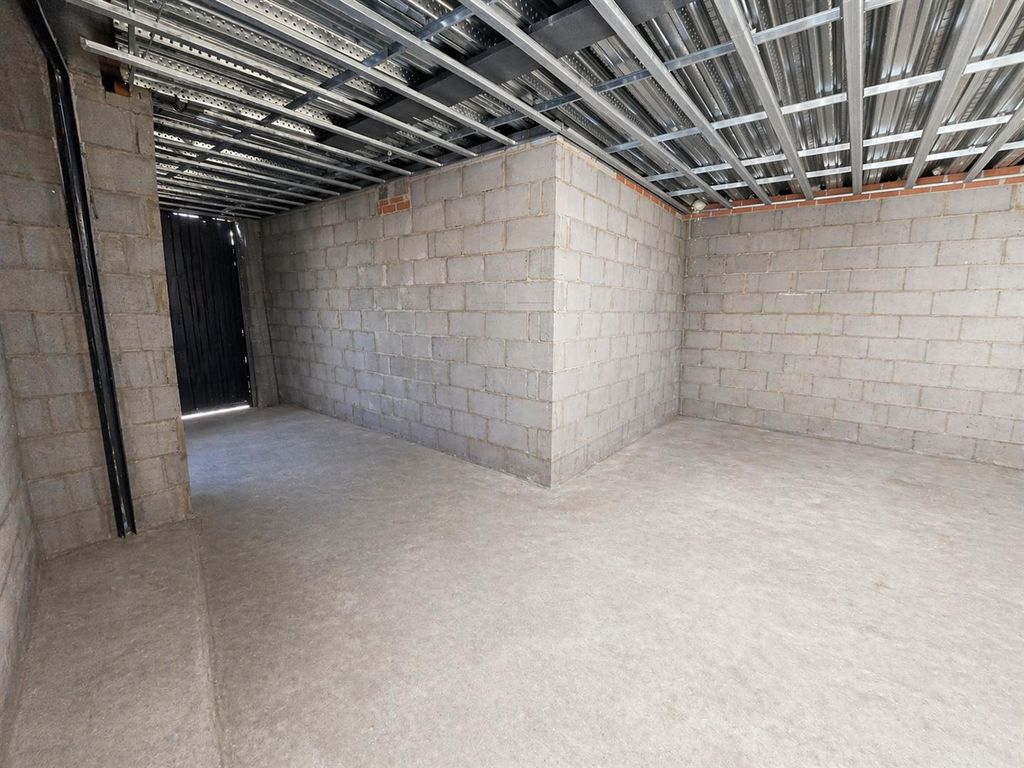 Property photo 2 of 4 Bacl Shop.Png