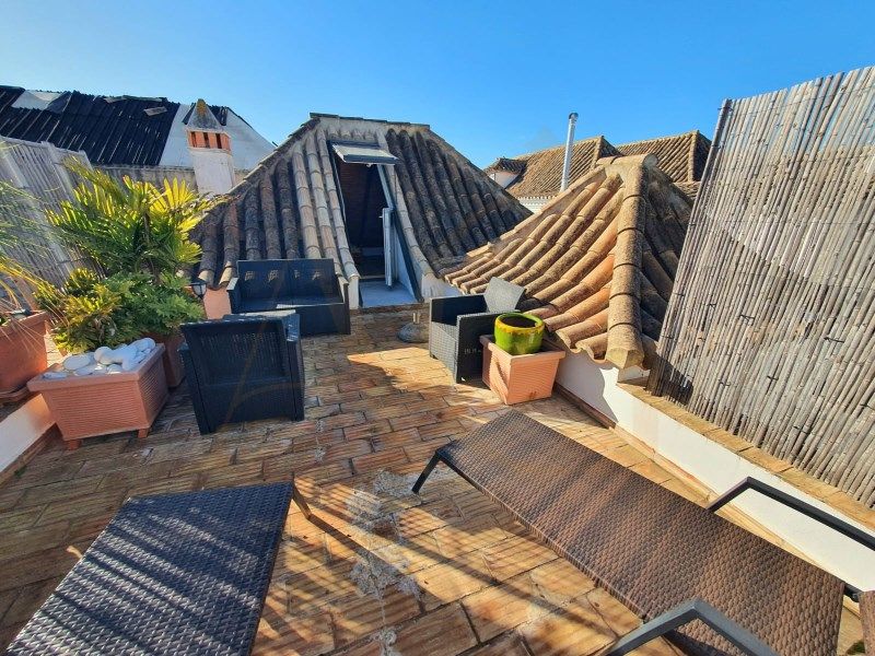 Property photo 2 of 26