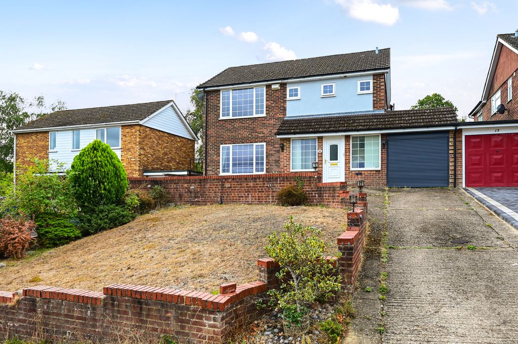 Property photo 1 of 12 11 Mickle Hill (12)