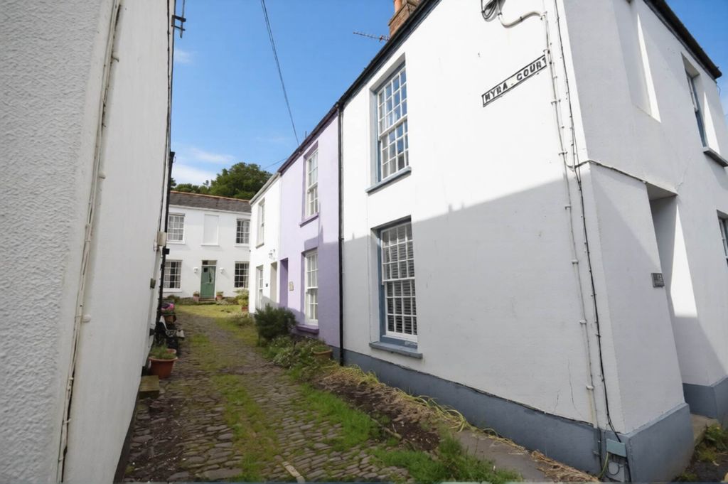 Property photo 1 of 8