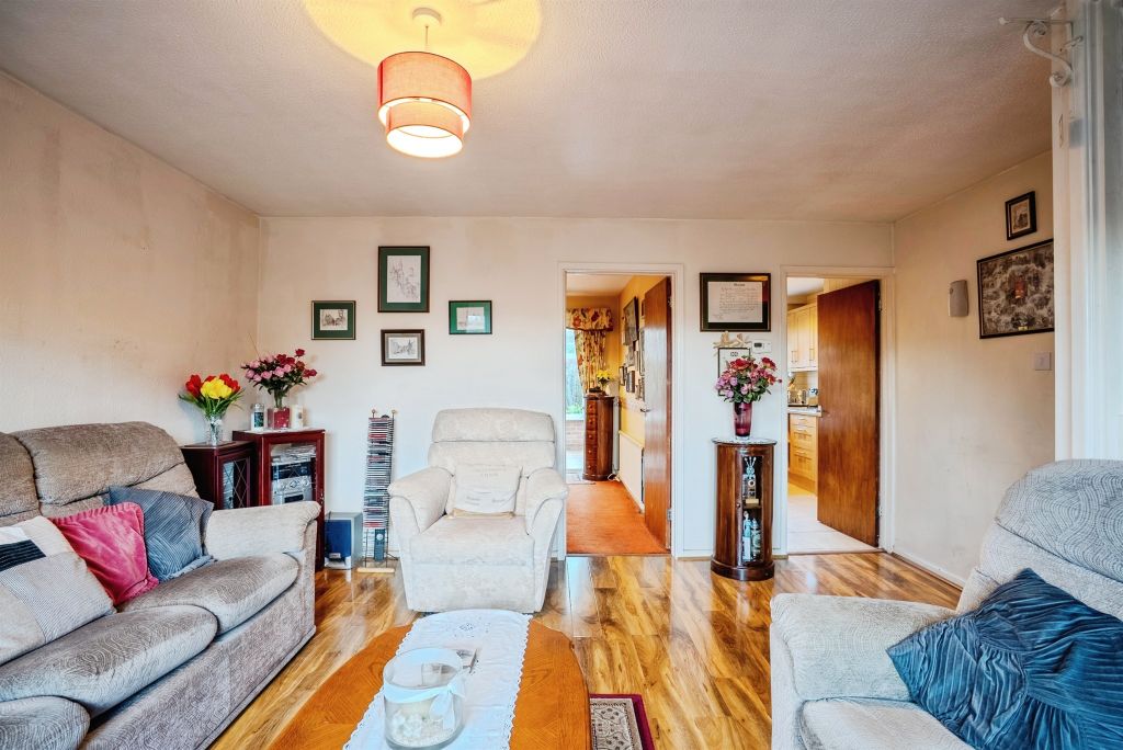 Property photo 2 of 21