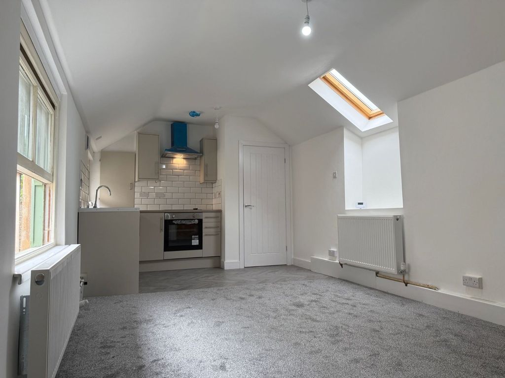 Property photo 3 of 7 Picture No. 07