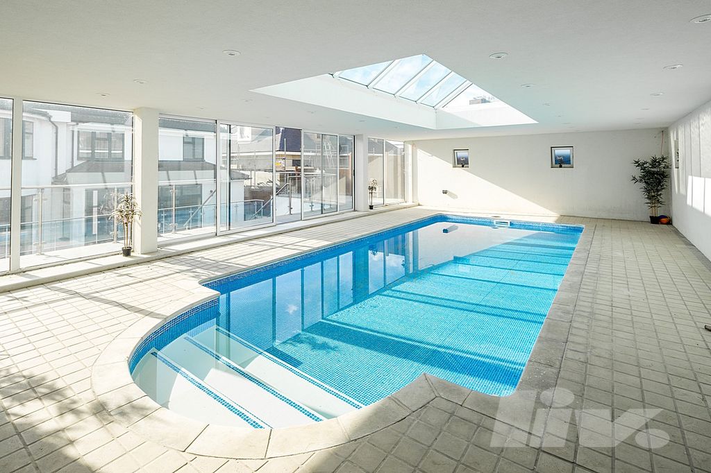 Property photo 1 of 28 Photo 1