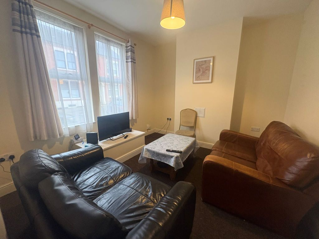 Property photo 2 of 14