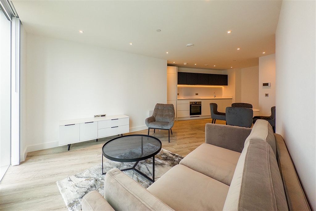 Property photo 1 of 13 (Main)
