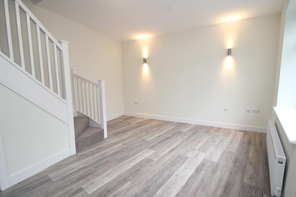 Property photo 2 of 8 0 General