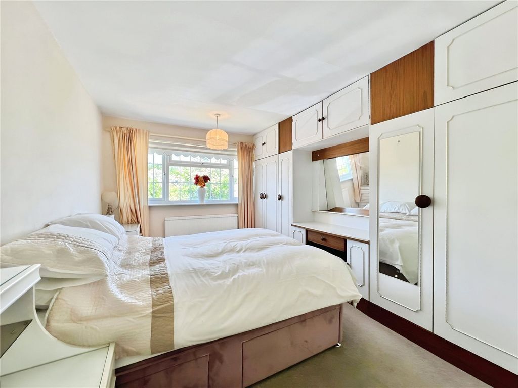 Property photo 3 of 12 #Yourmoveswanley
