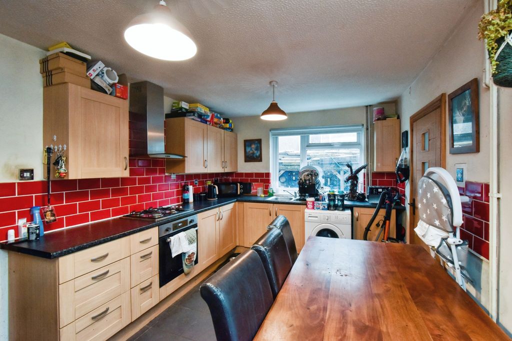 Property photo 2 of 17 Photography