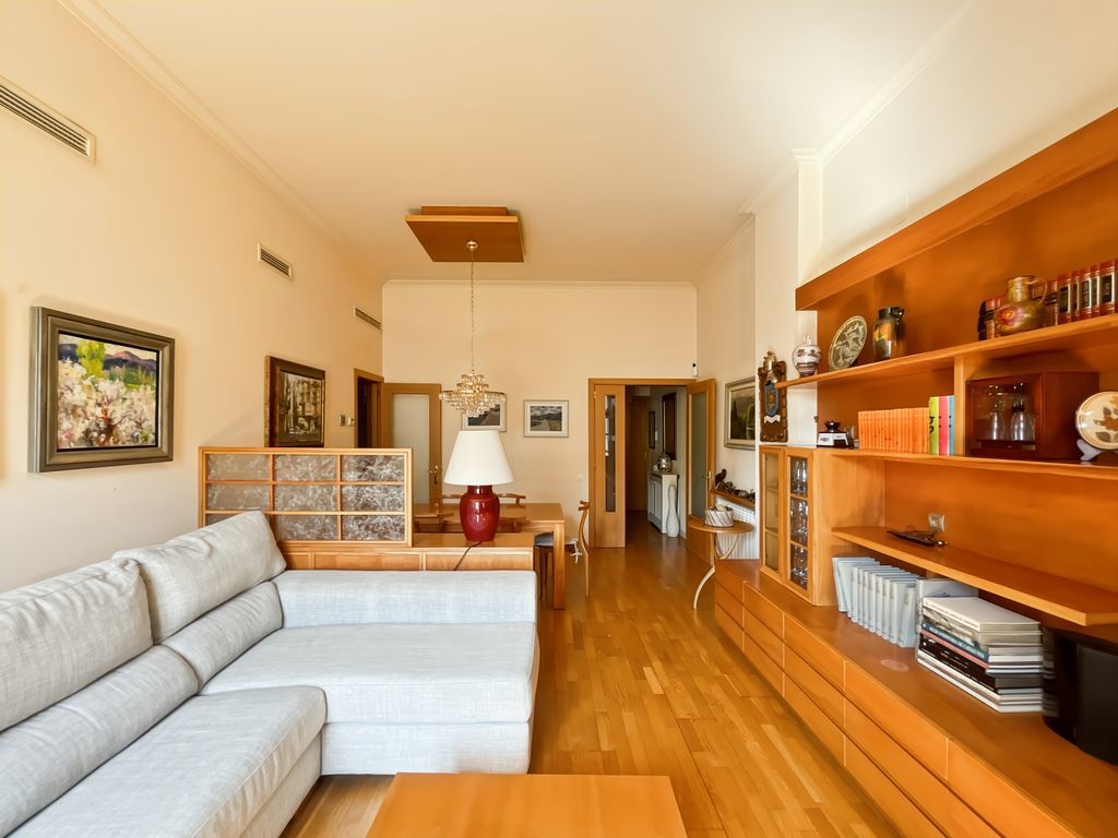 Property photo 3 of 35