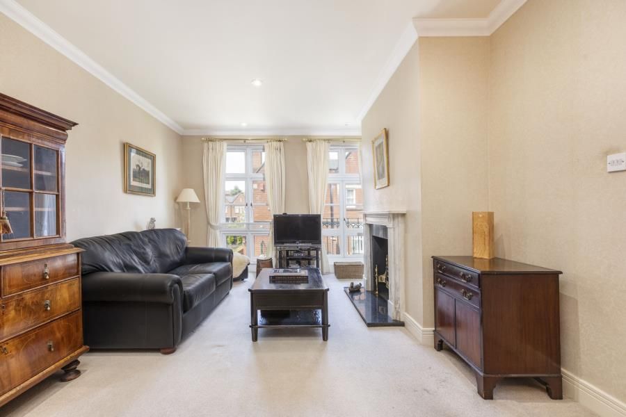 Property photo 2 of 9