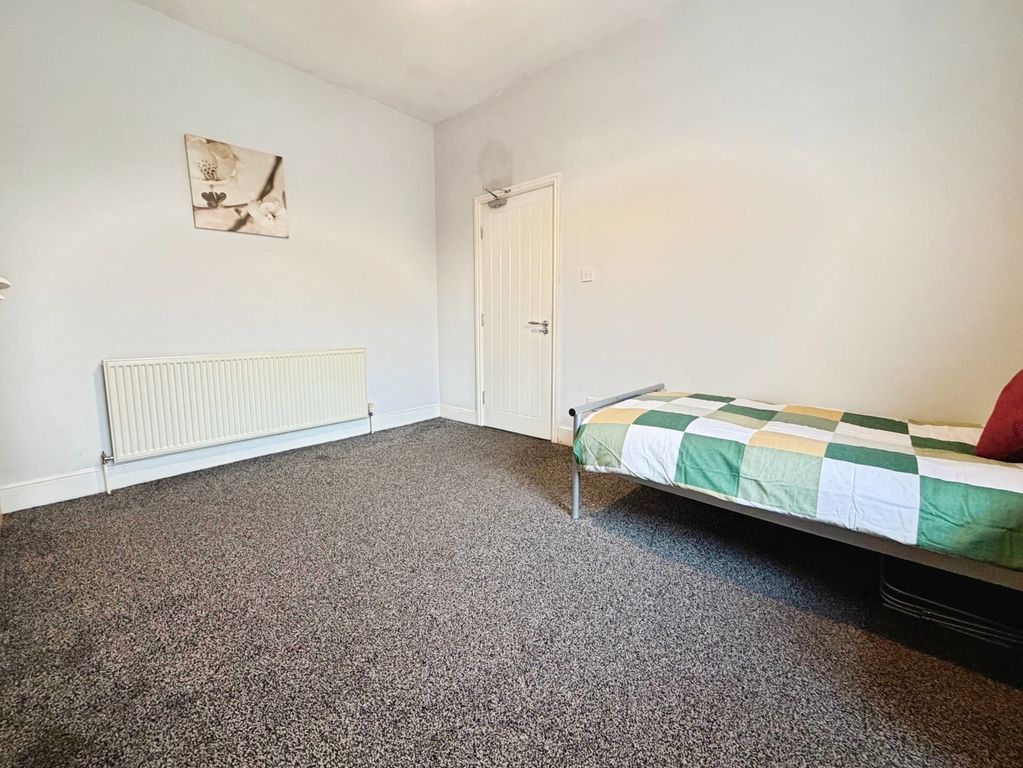 Property photo 2 of 7 Pbox-Img.Jpg