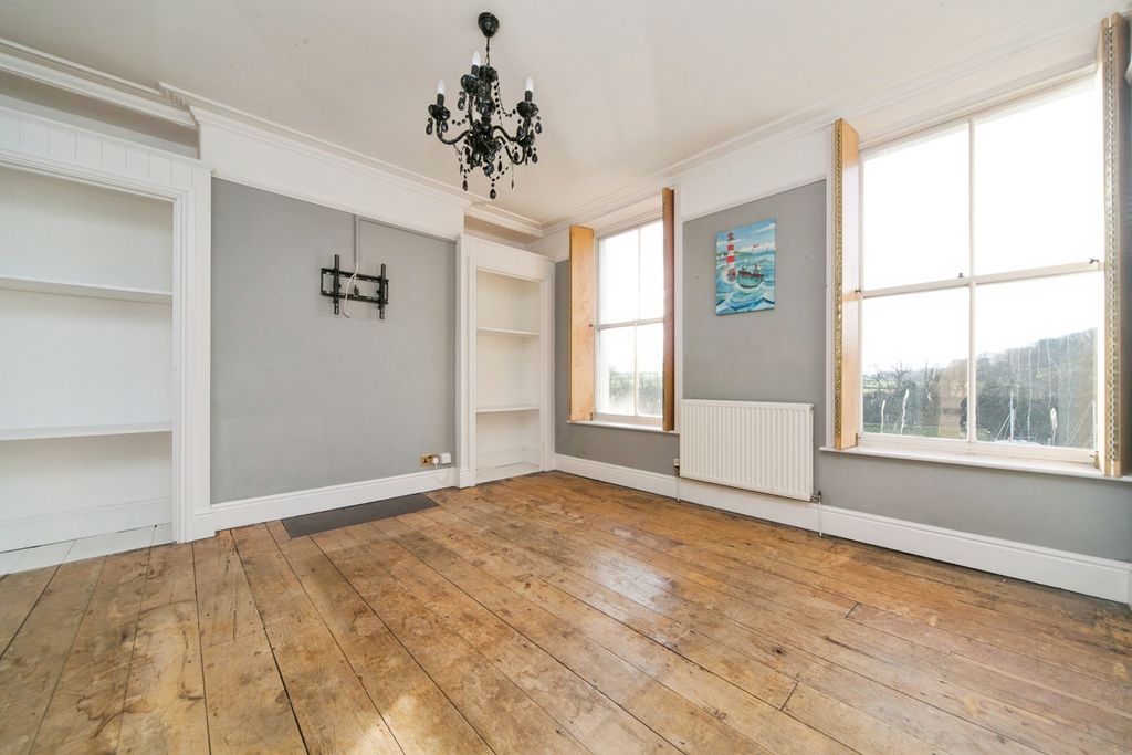 Property photo 3 of 20 Pbox-Img.Jpg