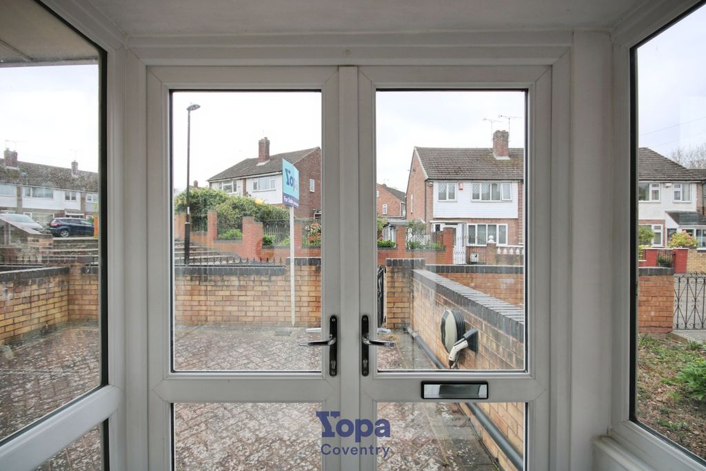 Property photo 3 of 17 0355B250-Porch.Jpg