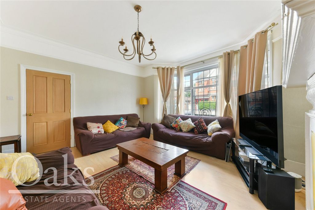 Property photo 3 of 12 Picture No. 11