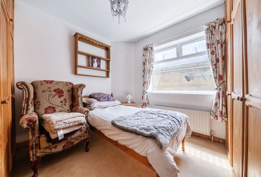 Property photo 3 of 20 1498320-13-6A6772...
