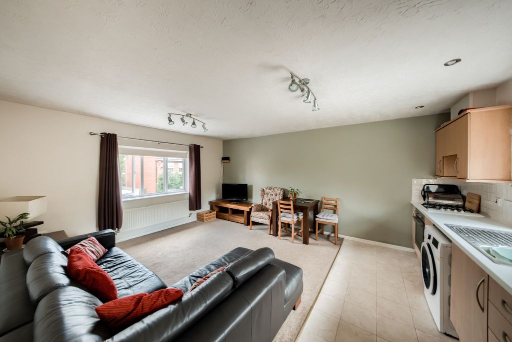 Property photo 2 of 8 Xh2A3478-Hdr(3)