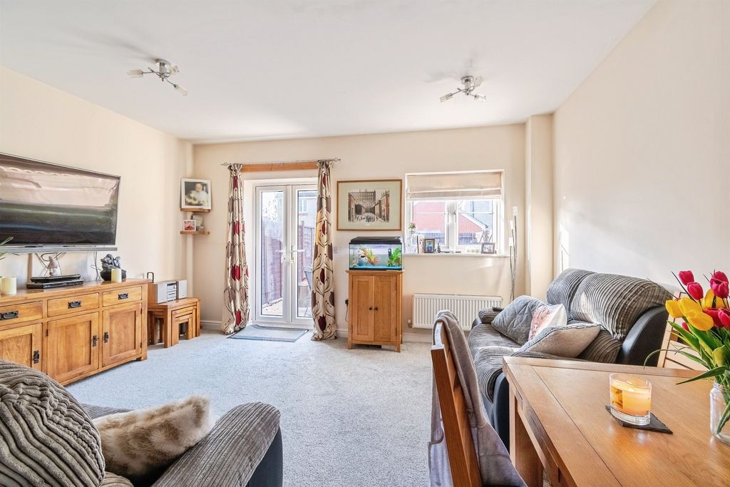 Property photo 3 of 17