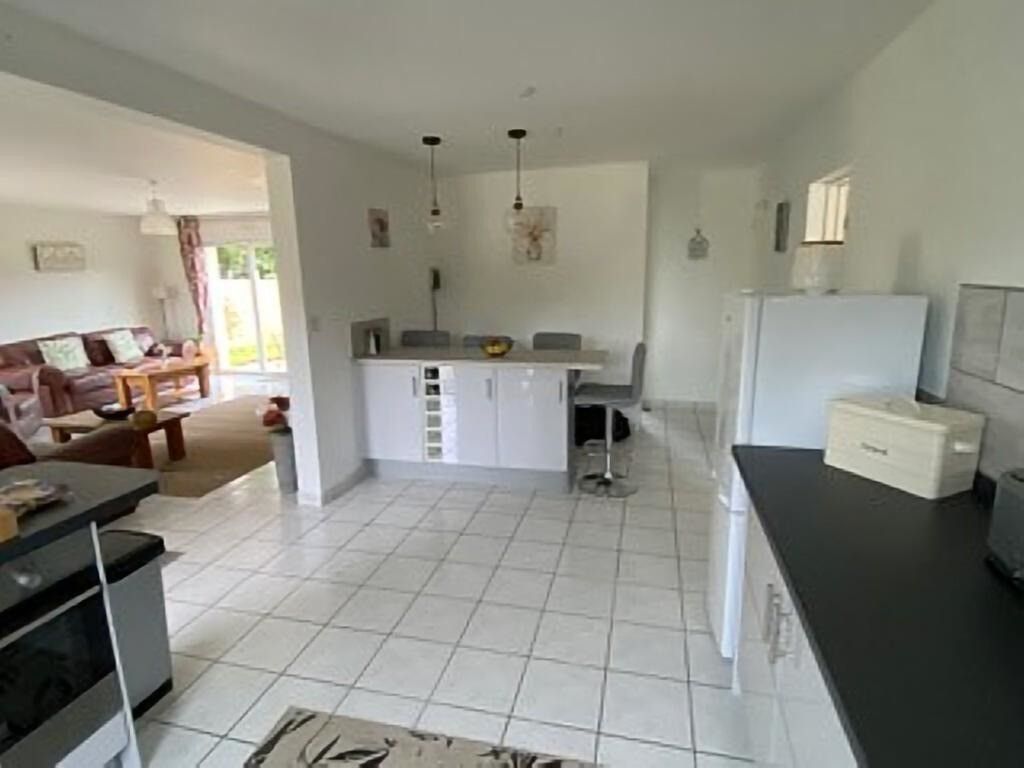 Property photo 3 of 23