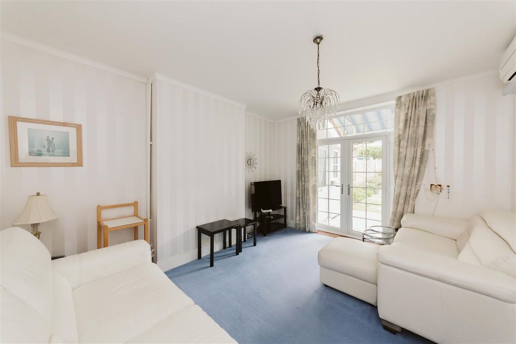 Property photo 3 of 17 Ks2B5854.Jpg