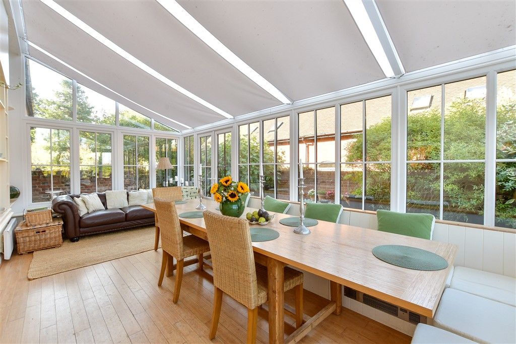 Property photo 2 of 16 Conservatory