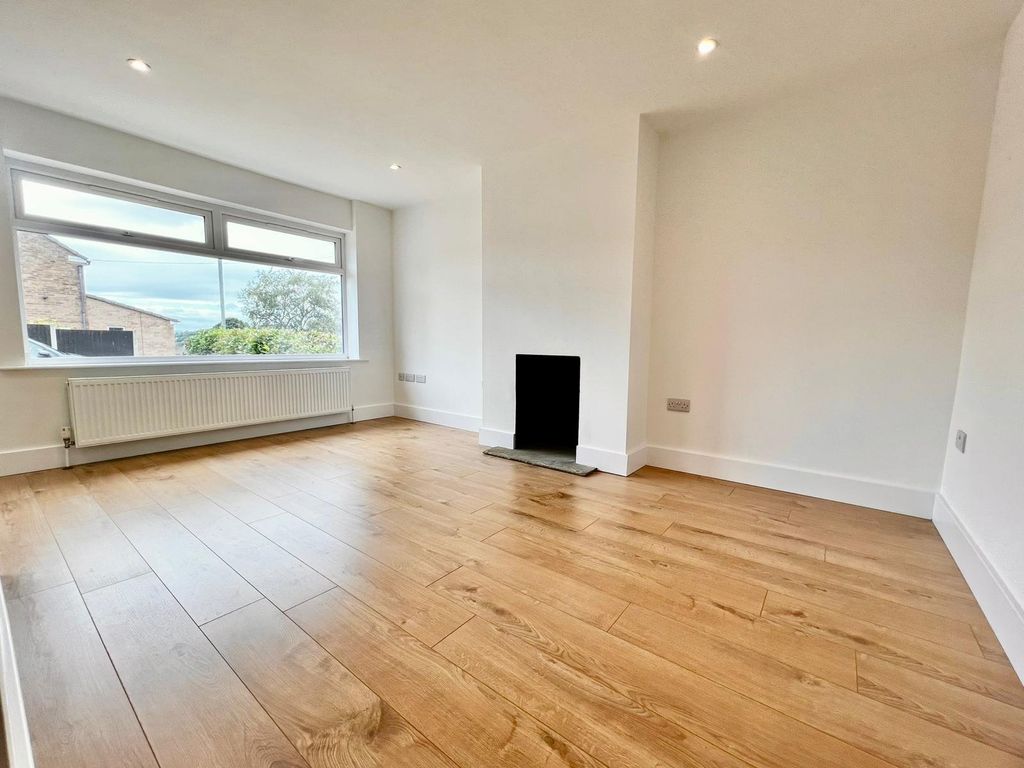 Property photo 3 of 40 Picture No. 38