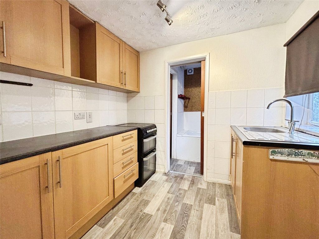 Property photo 3 of 11 Picture No. 05