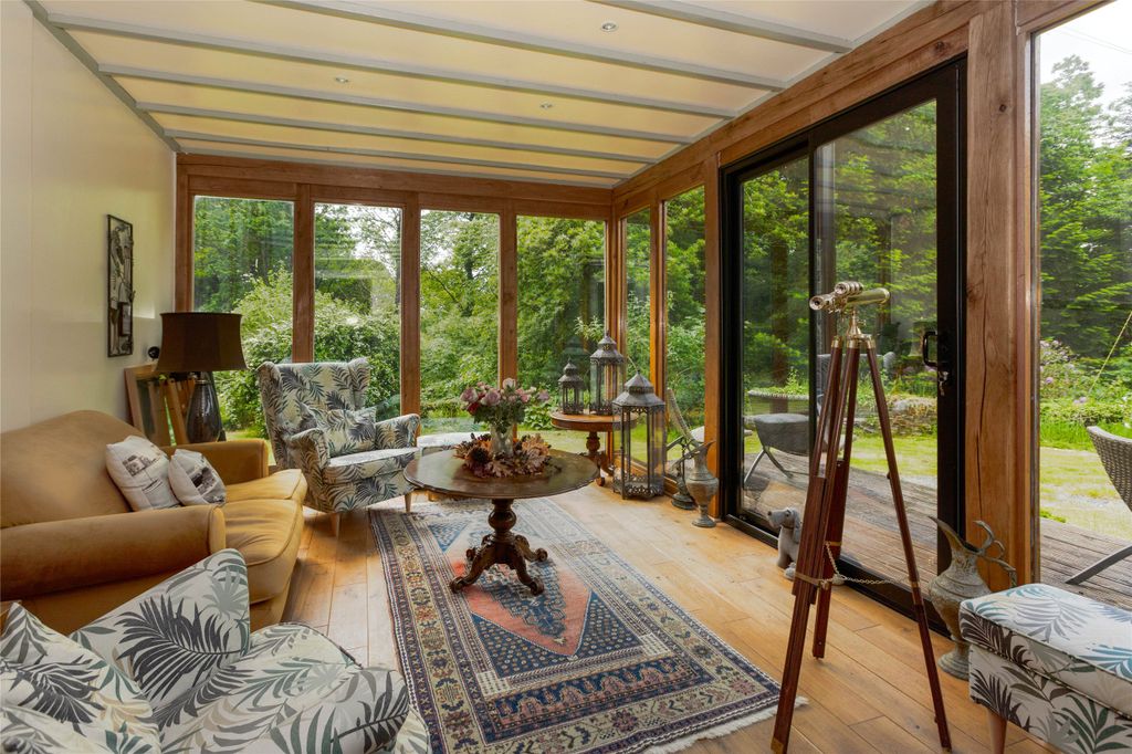 Property photo 3 of 63 Picture No. 03