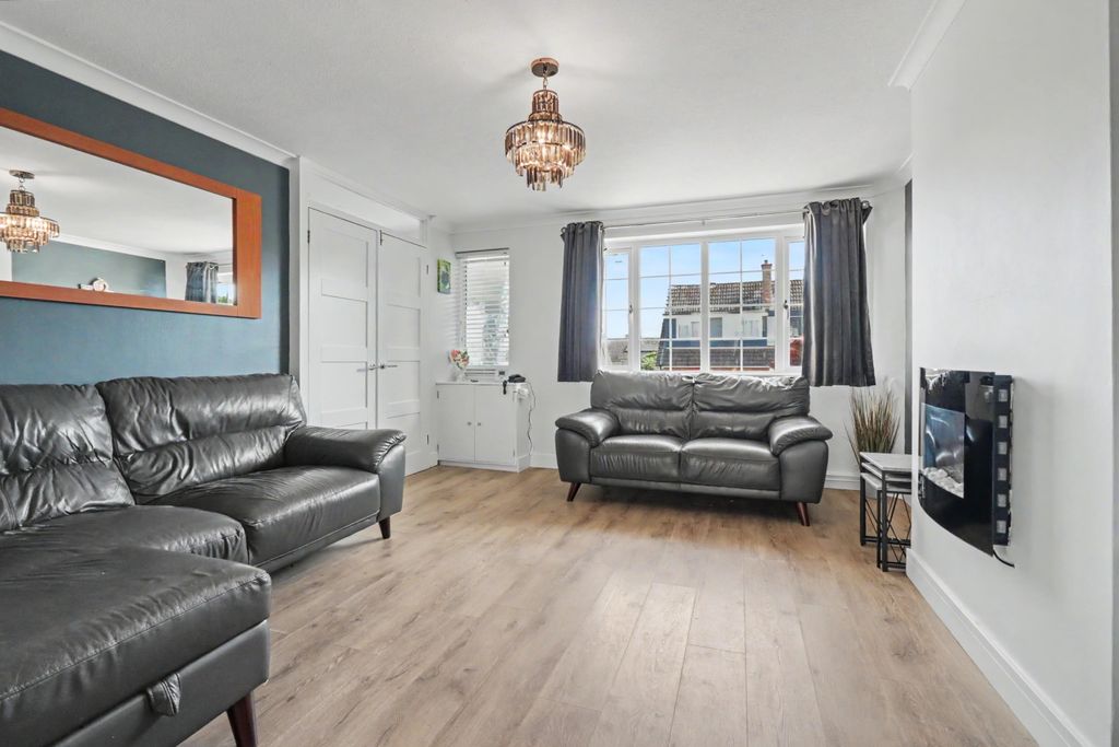 Property photo 2 of 13 Living Room