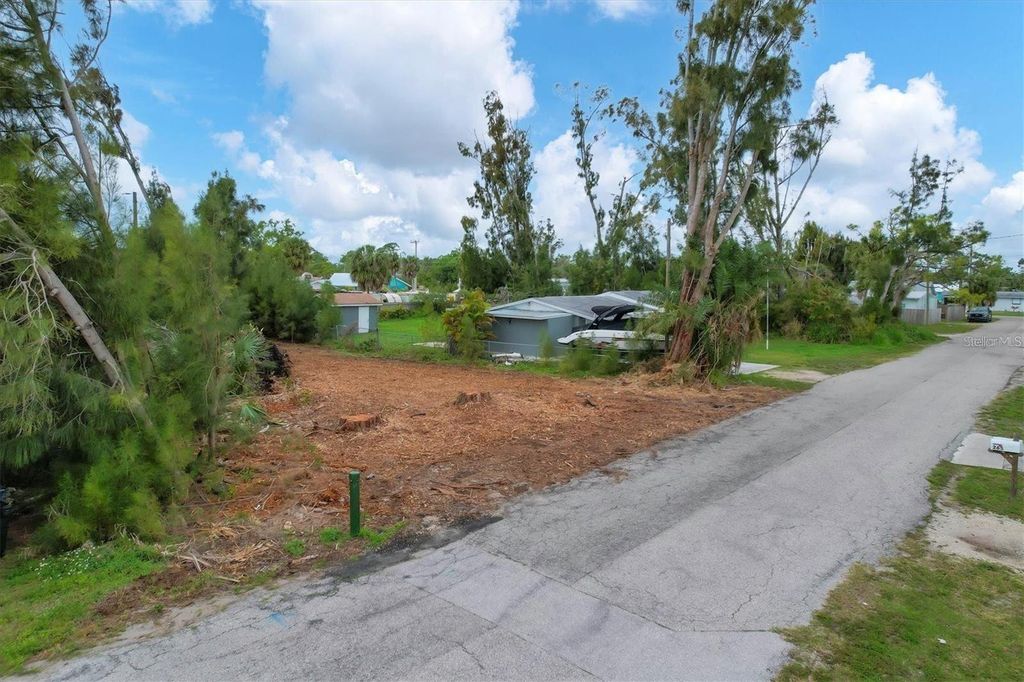 Property photo 1 of 3