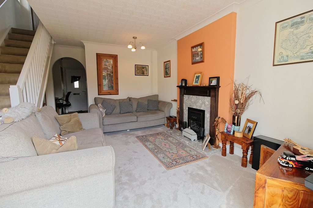 Property photo 3 of 15