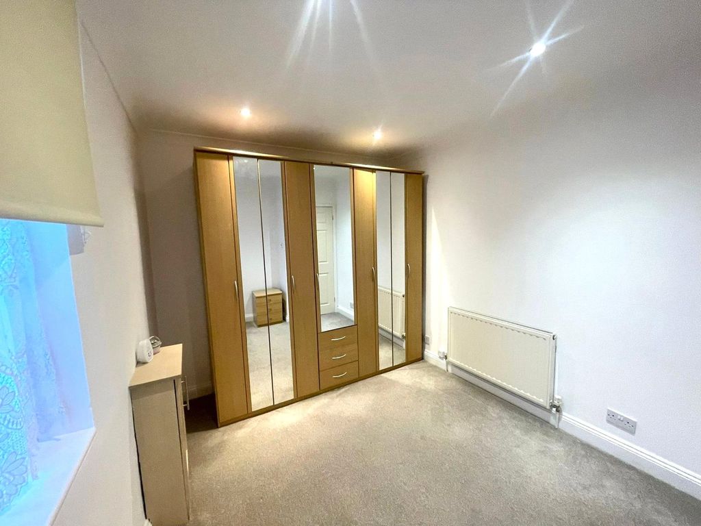 Property photo 3 of 16 Picture No. 37