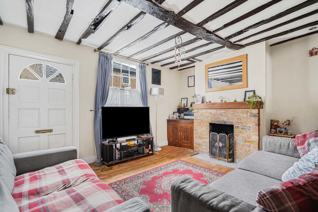 Property photo 3 of 16 Photo 9