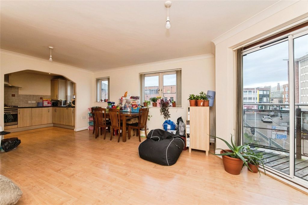 Property photo 3 of 13 Picture No. 08