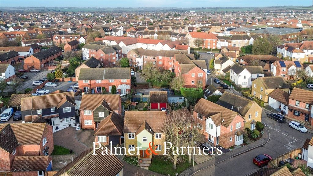 Property photo 2 of 39 Picture No. 01