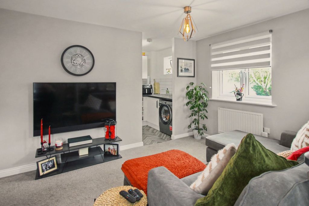 Additional image 4 of 2 bed flat for saleDruids Close, Caerphilly CF83