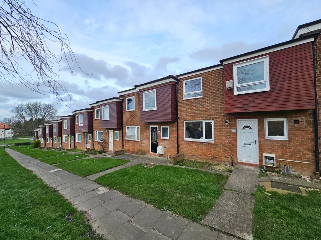 Property photo 1 of 1