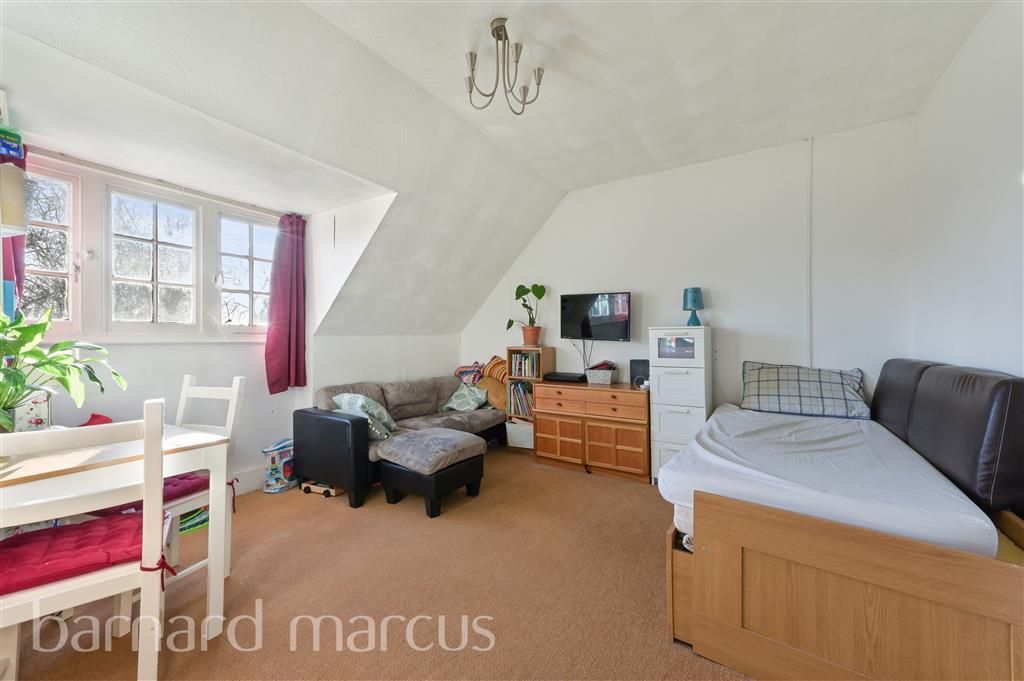 Property photo 2 of 8 Image