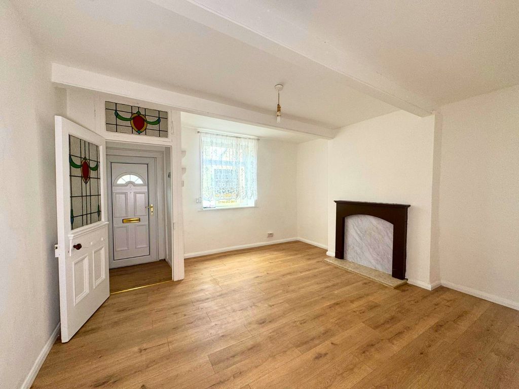 Property photo 1 of 24 174 Whalley Road, Ramsbottom, Bury, Bl0 0Dn