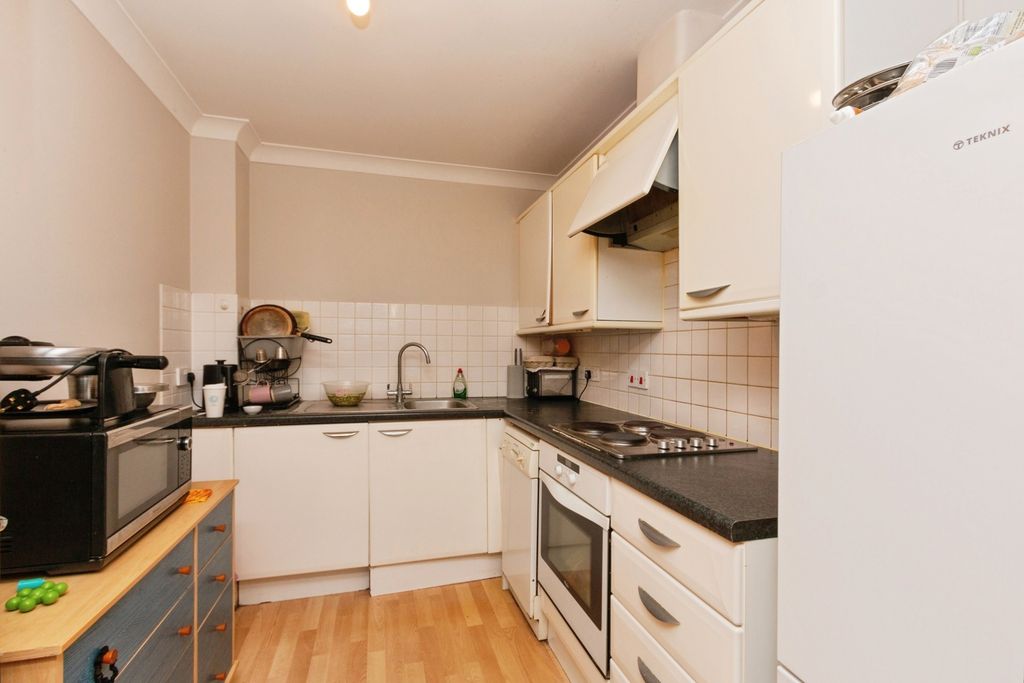 Property photo 2 of 17 Photo