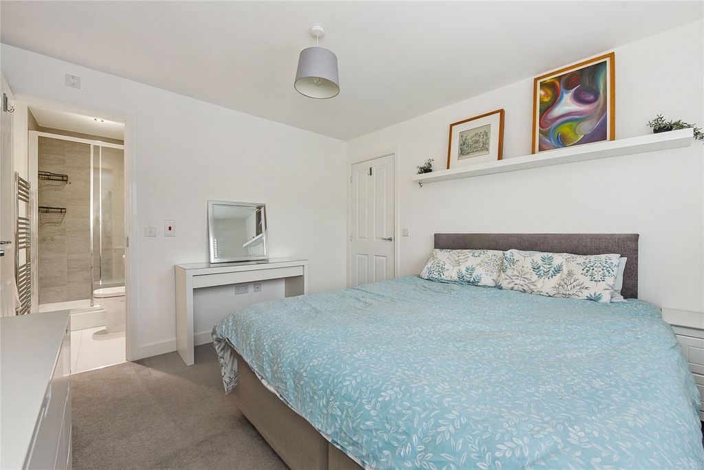 Additional image 13 of 4 bed detached house for saleForesters Drive, Liphook, Hampshire GU30