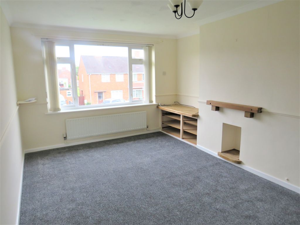 Property photo 2 of 9 Living Room