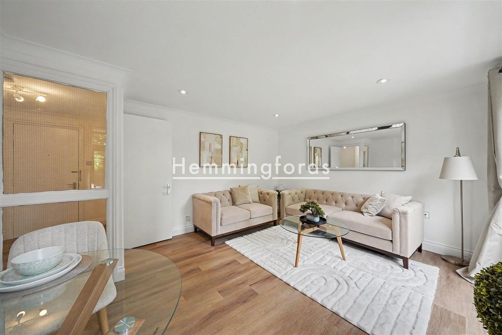 Property photo 3 of 12 Cobalt Building Ec2Y-4.Jpg